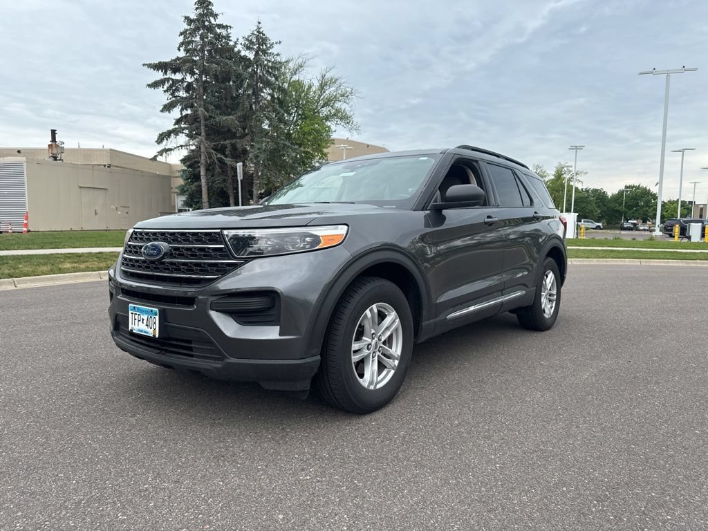 Used 2020 Ford Explorer XLT w/ Class III Trailer Tow Package AWD/4WD image 1