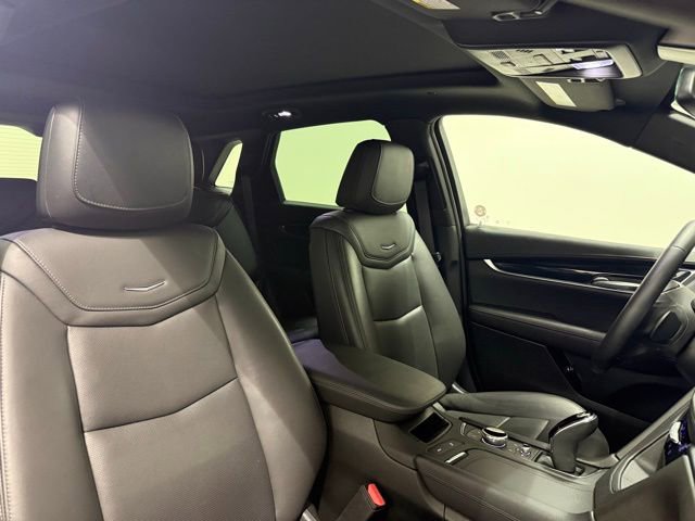Used 2025 Cadillac XT5 Premium Luxury image 30