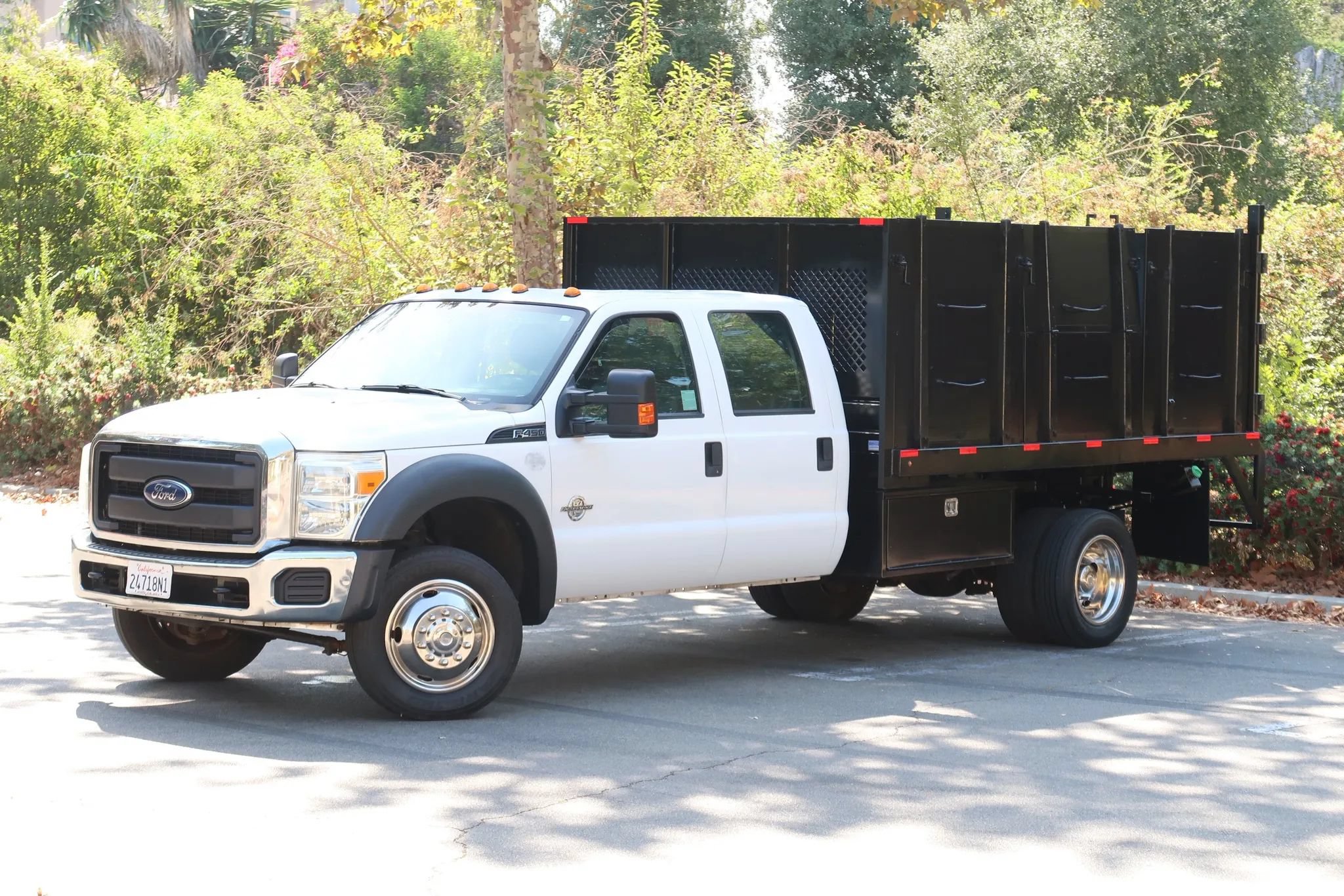 Used 2014 Ford F450 XL w/ Power Equipment Group RWD image 2