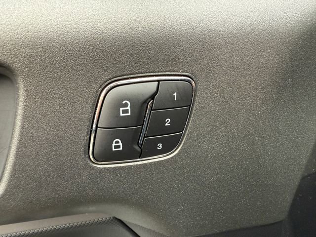 Used 2025 Ford Bronco Sport Badlands image 19