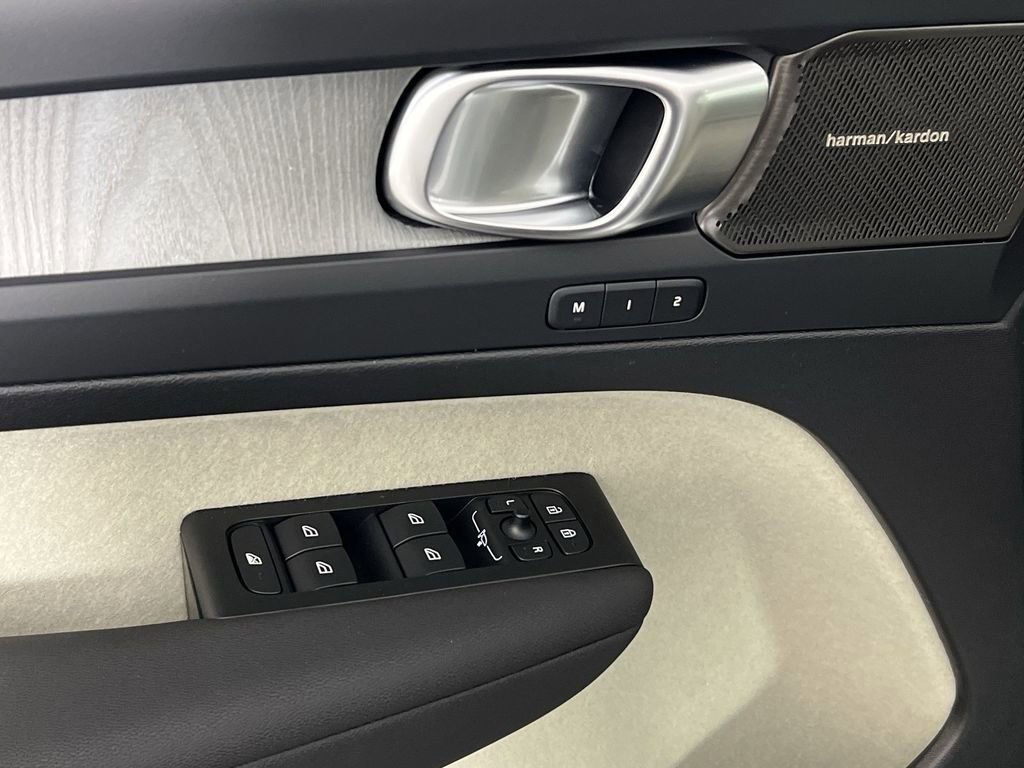 New 2026 Volvo XC40 B5 Plus w/ Climate Package image 13