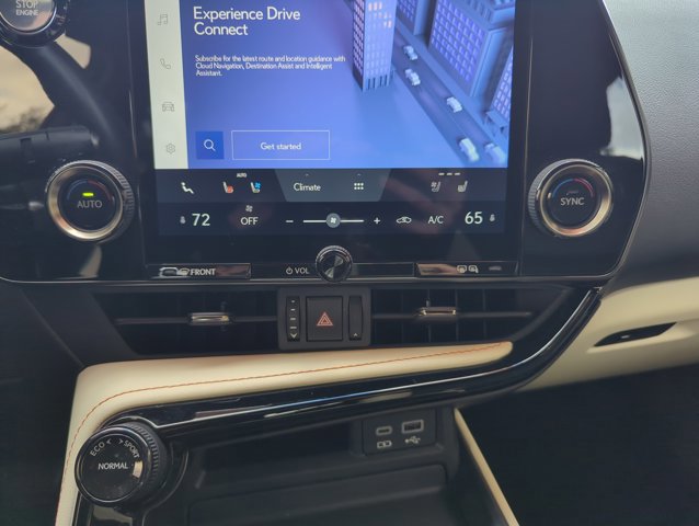 Used 2024 Lexus NX 250 FWD w/ Towing Package (2000 Lbs) image 12