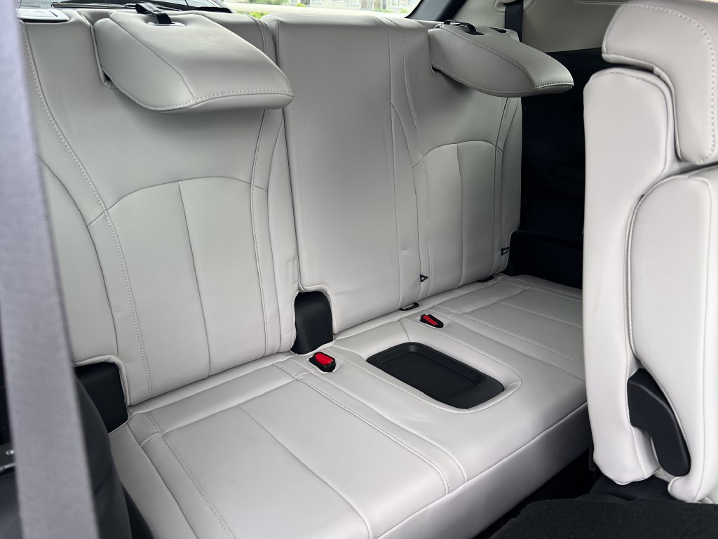 New 2027 INFINITI QX60 Luxe w/ Cargo Package AWD/4WD image 19