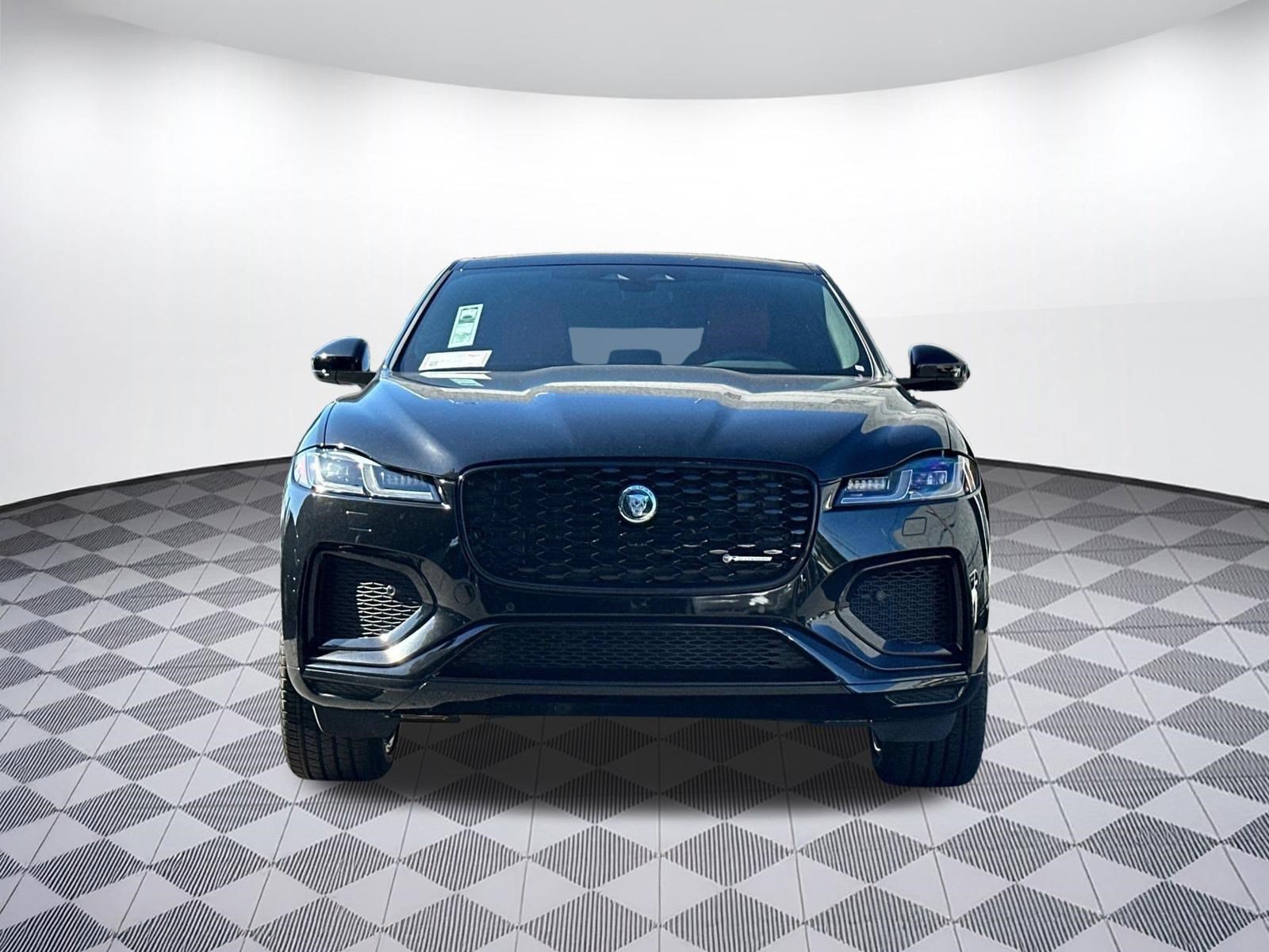 Used 2025 Jaguar F-PACE R-Dynamic S AWD/4WD image 5