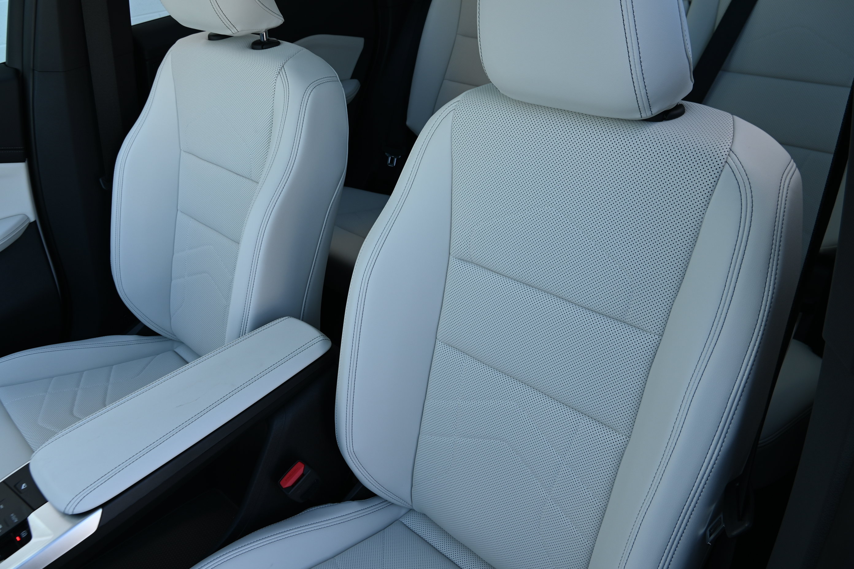 New 2027 BMW X1 xDrive28i AWD/4WD image 11