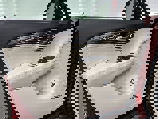 Certified 2022 Buick Envision Avenir w/ Technology Package II image 23