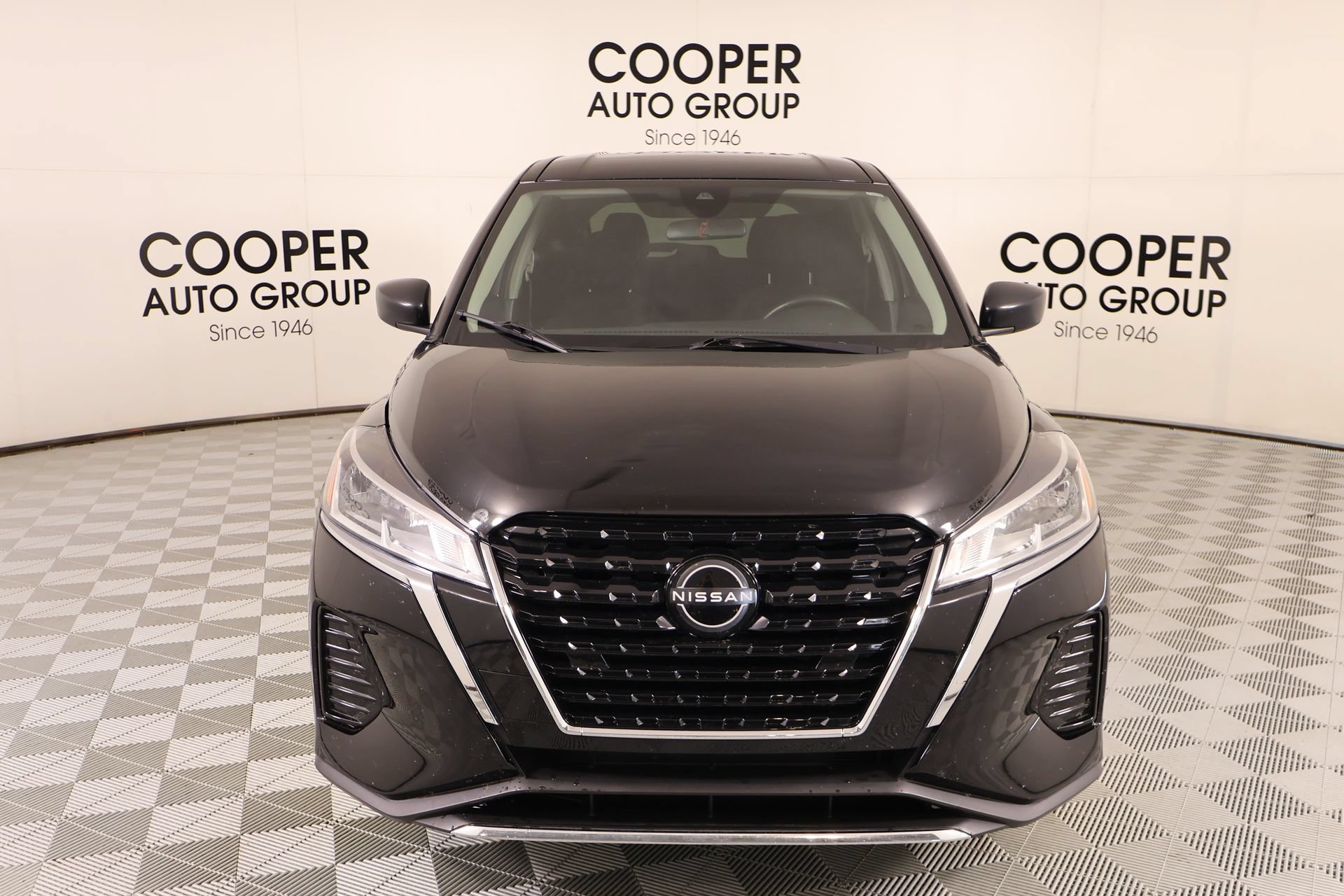 Used 2022 Nissan Kicks S FWD image 8