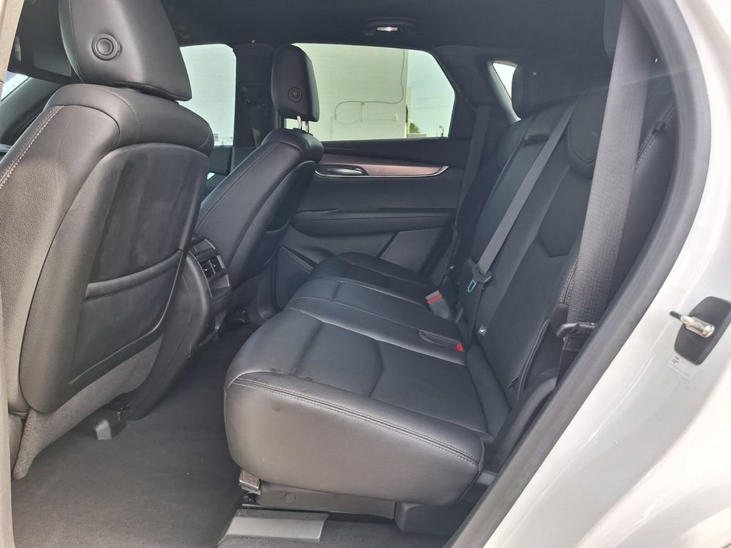 Certified 2023 Cadillac XT5 Luxury FWD image 12