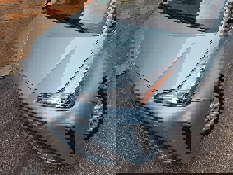 Used 2020 Toyota Prius LE image 34