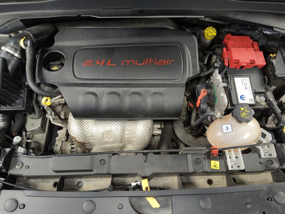 Used 2020 Jeep Renegade Latitude w/ Cold Weather Group AWD/4WD image 30