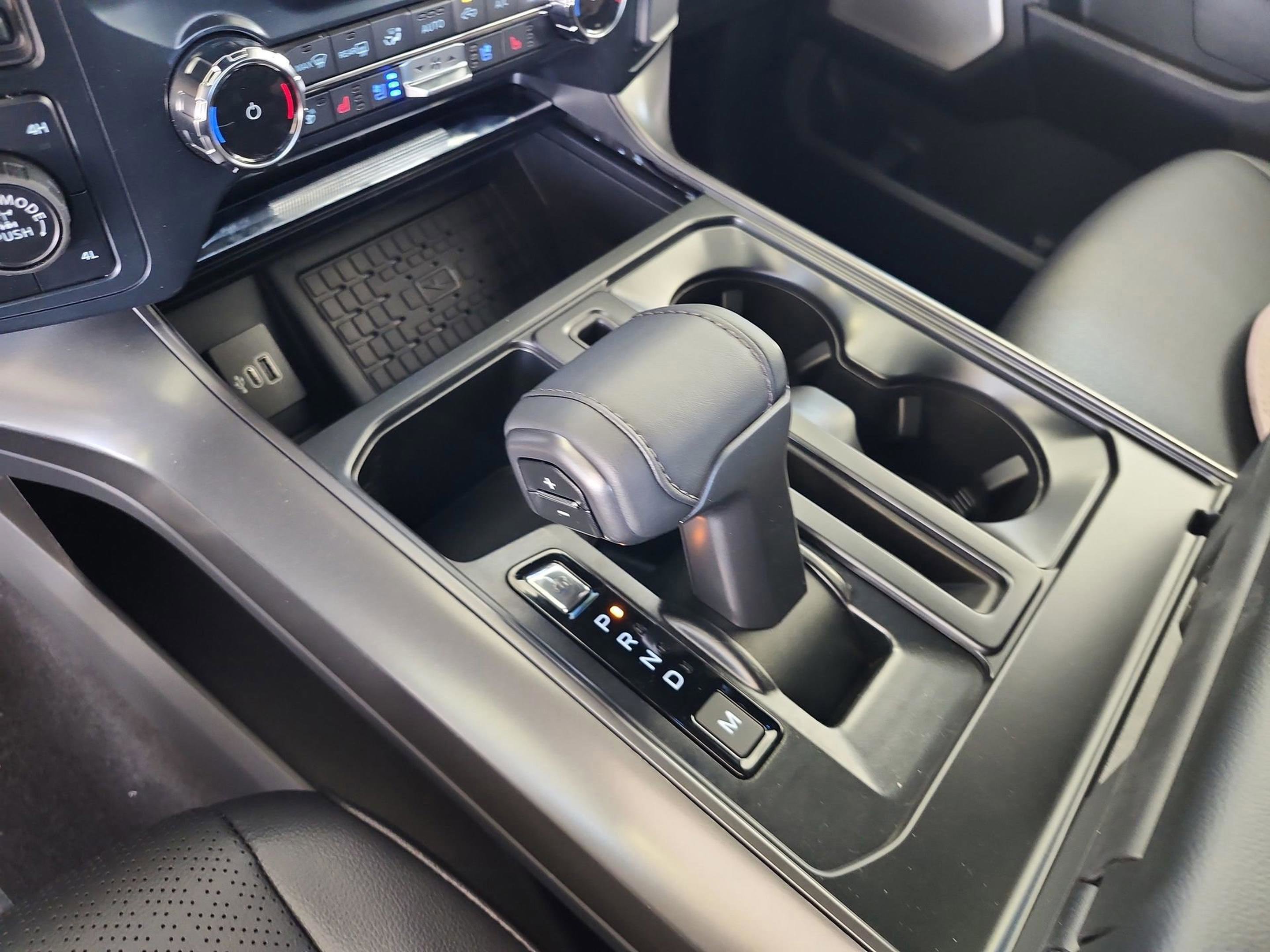 New 2025 Ford F150 Lariat w/ Equipment Group 502A High image 14