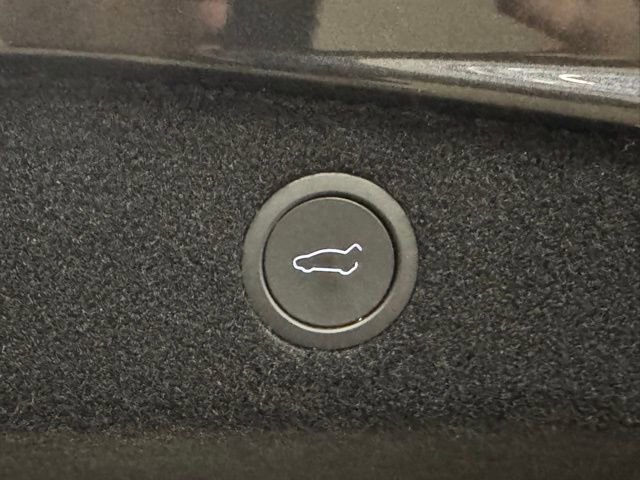 Used 2024 Tesla Model 3 Performance AWD/4WD image 41