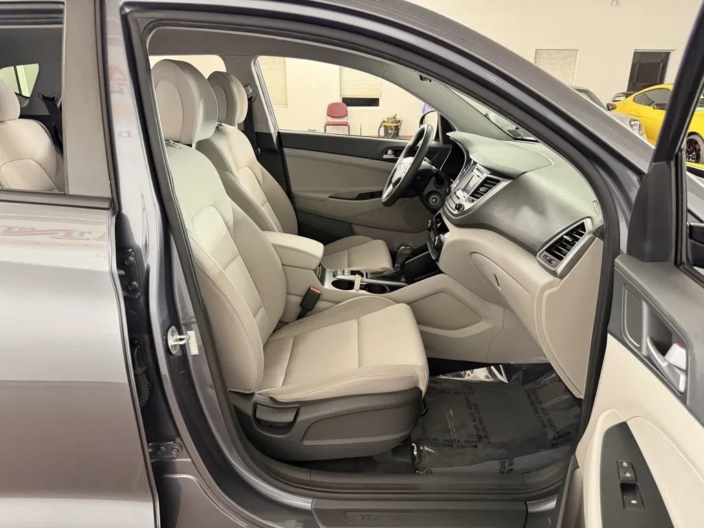 Used 2016 Hyundai Tucson SE w/ Option Group 02 AWD/4WD image 31