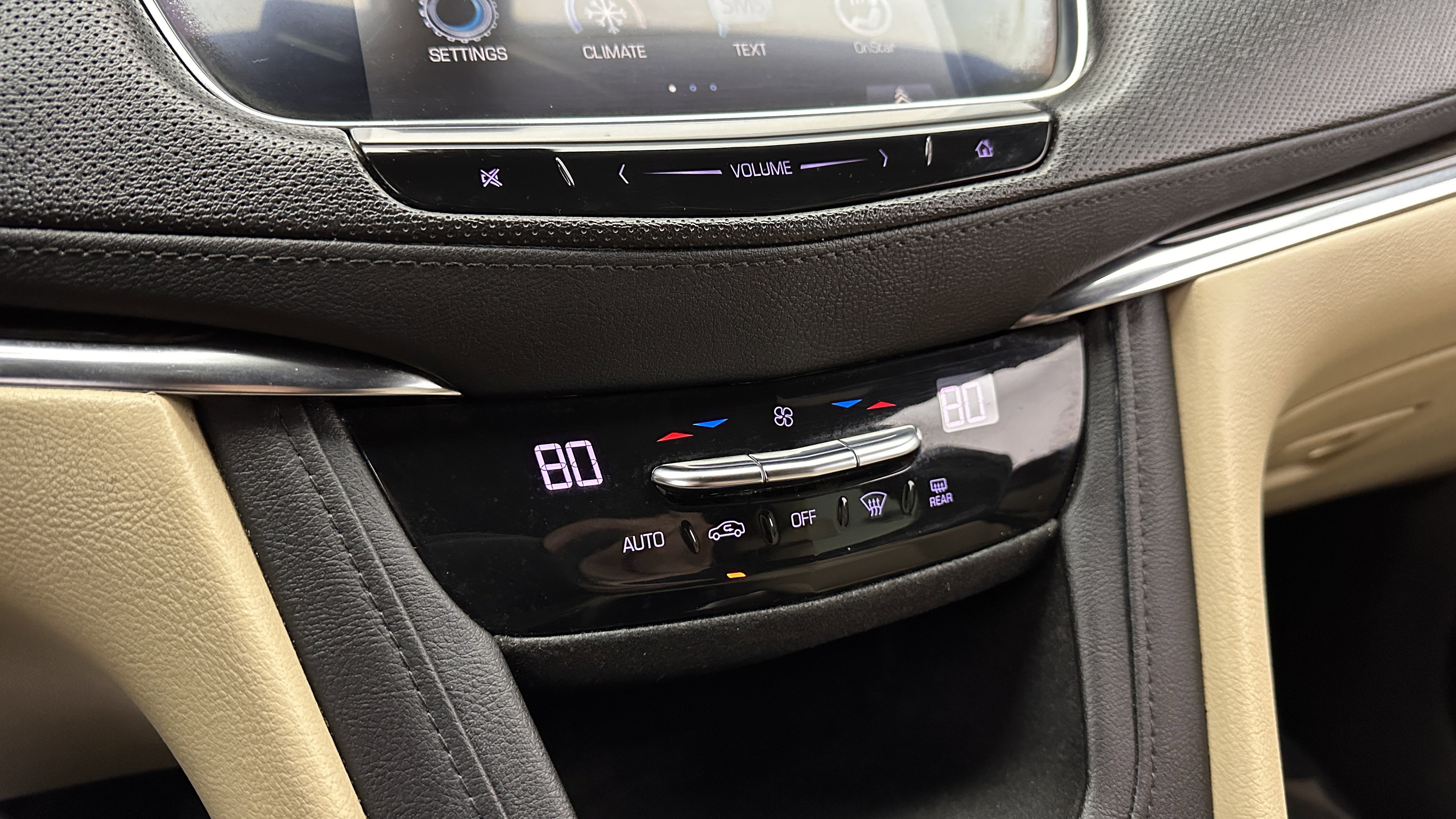 Used 2019 Cadillac XT5 FWD image 15