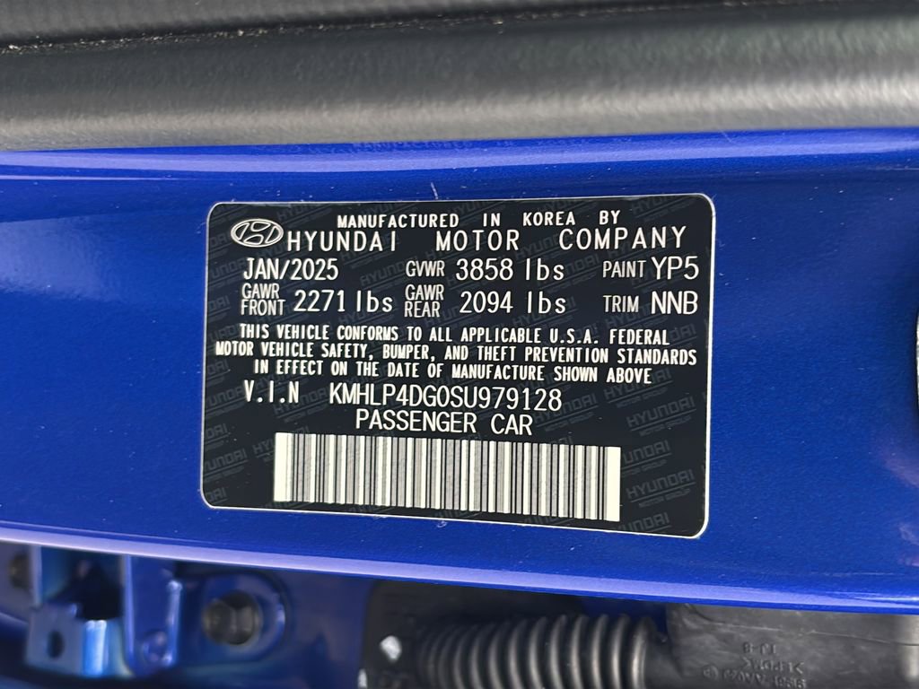 Certified 2025 Hyundai Elantra Limited image 45