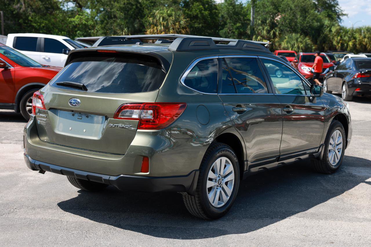 Used 2015 Subaru Outback 2.5i Premium AWD/4WD image 11