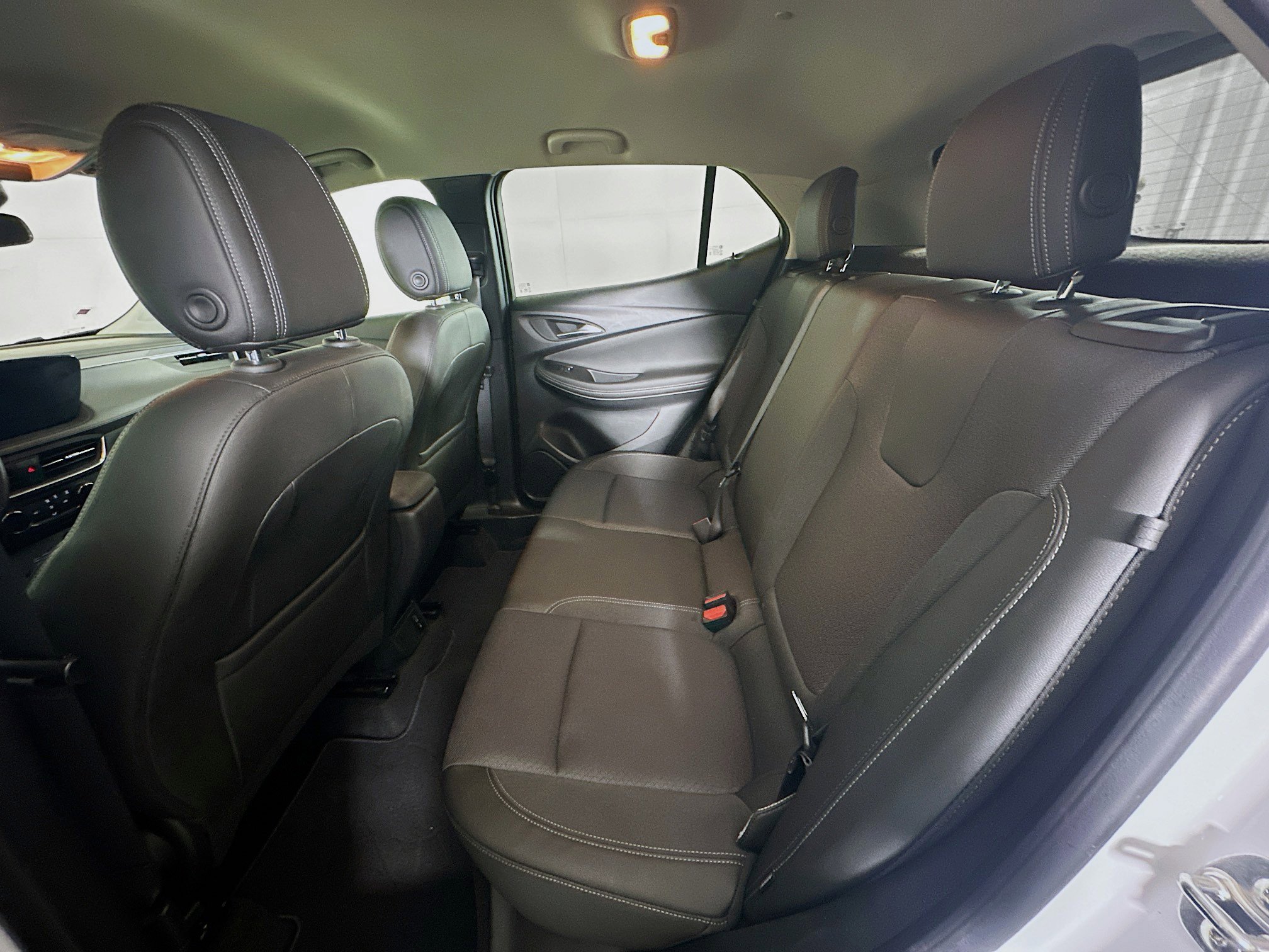 Used 2024 Buick Encore GX Preferred image 28