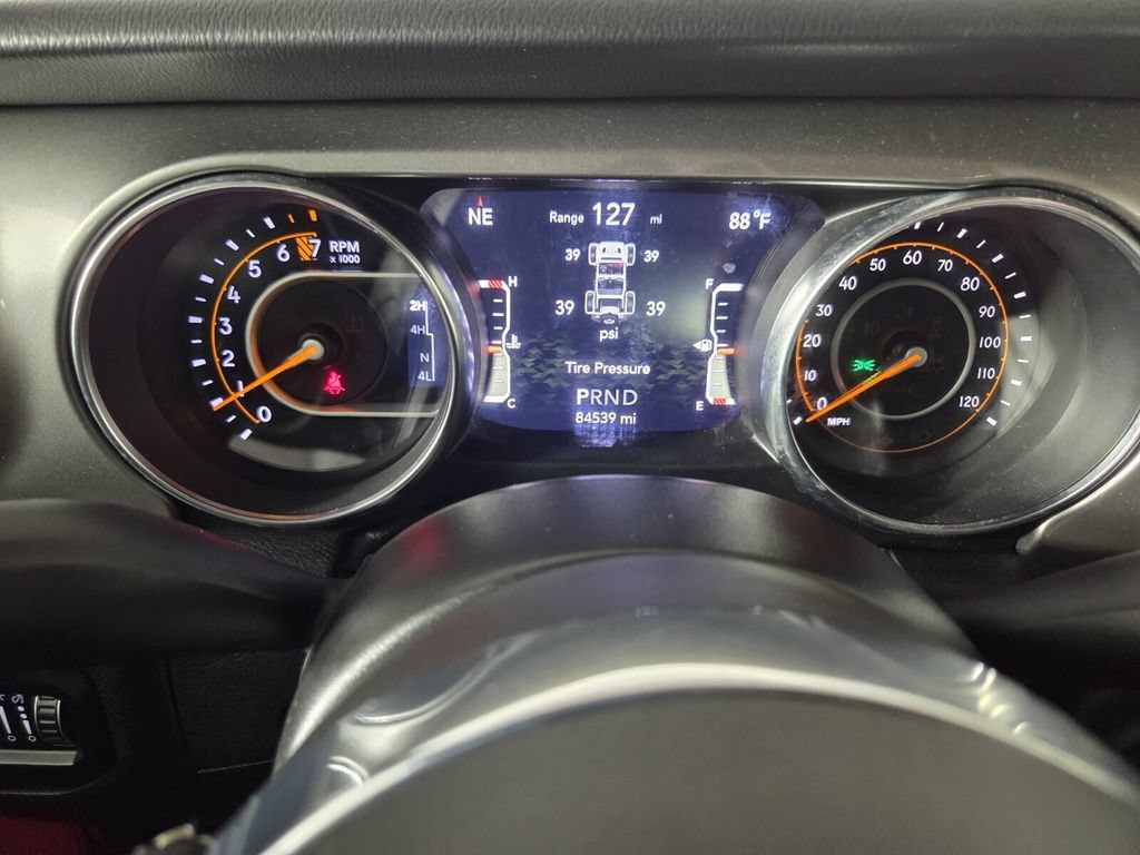 Used 2021 Jeep Wrangler Unlimited Sahara AWD/4WD image 16
