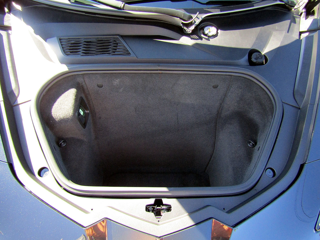 Used 2023 Chevrolet Corvette Stingray Premium Conv w/ Z51 Performance Package image 21