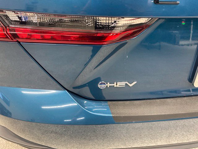 Used 2025 Toyota Camry SE w/ Multimedia Upgrade Package FWD image 8