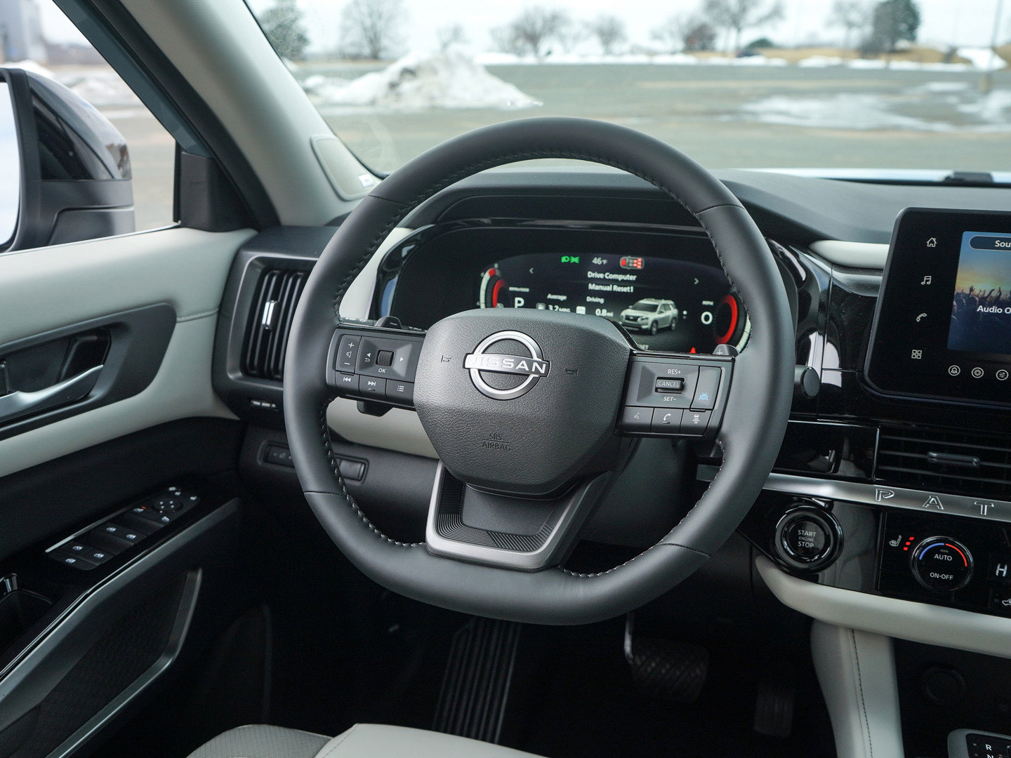 New 2026 Nissan Pathfinder SL w/ SL Premium Package image 15