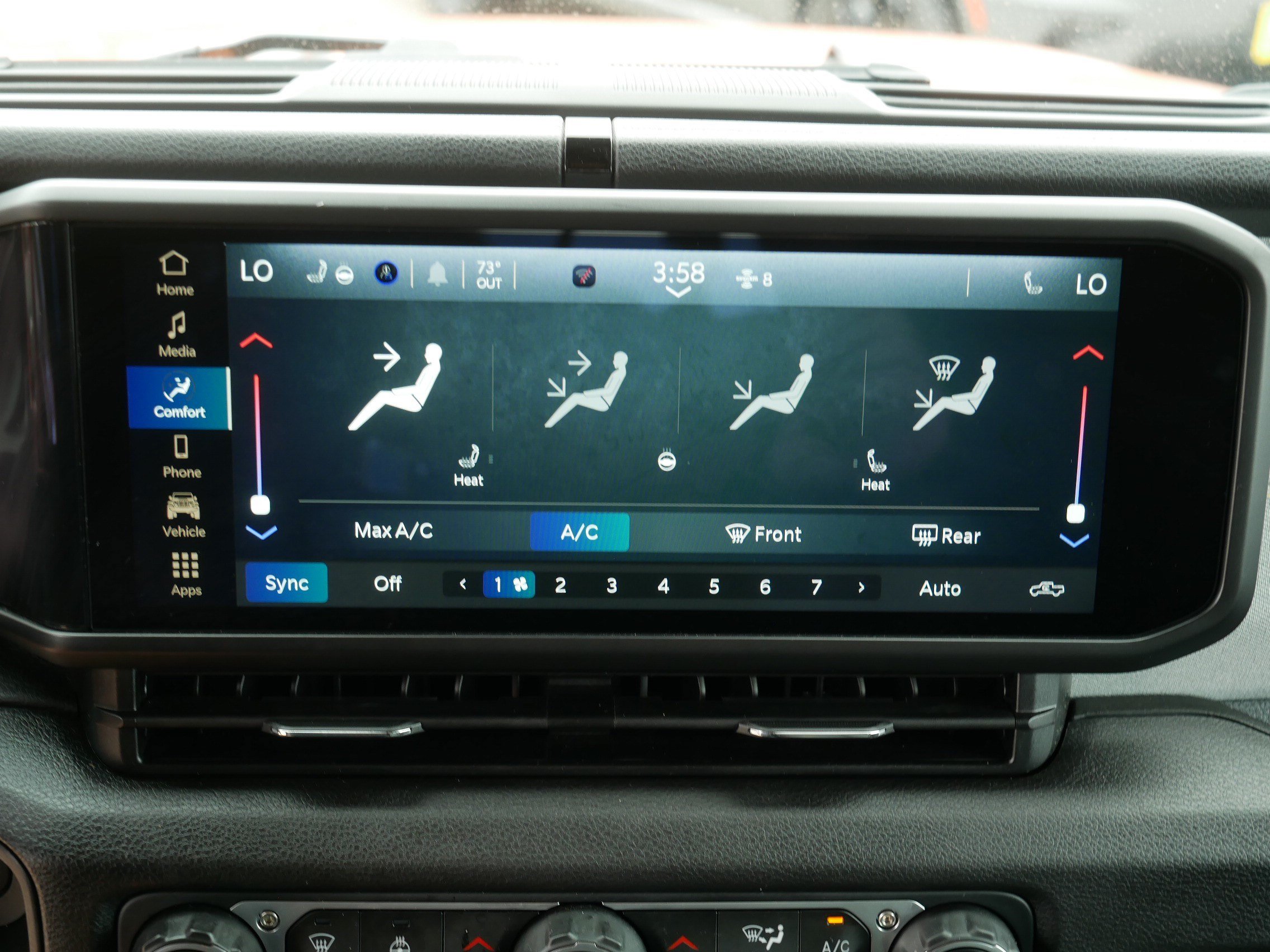 Used 2025 Jeep Gladiator Mojave AWD/4WD image 34