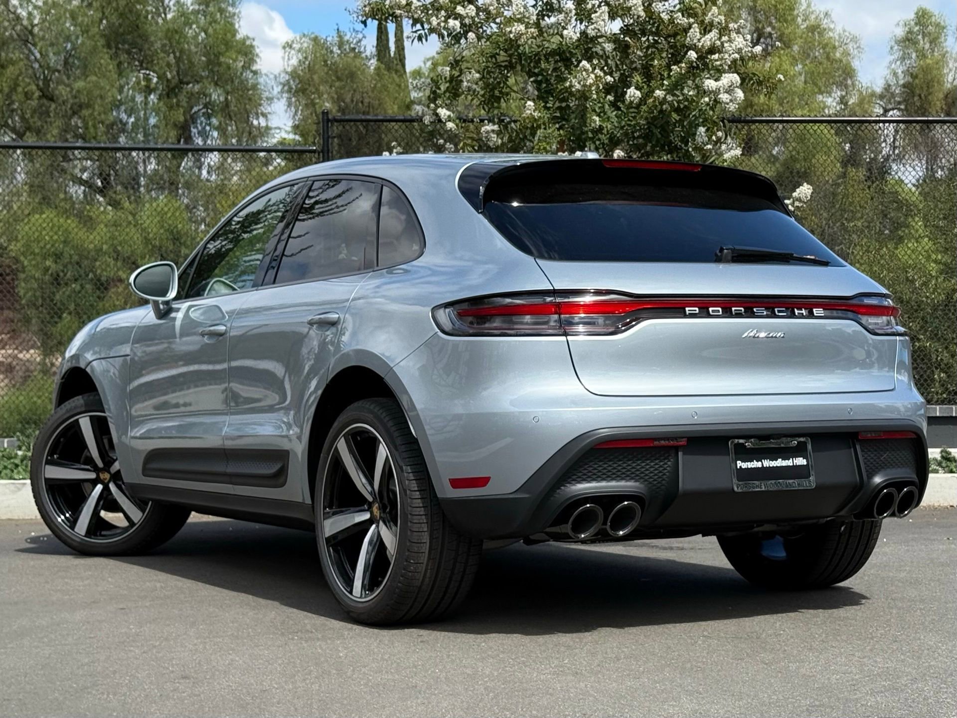 Used 2026 Porsche Macan image 3