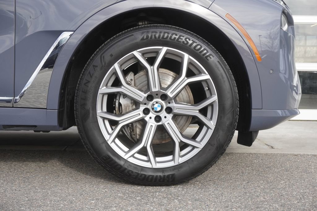 Used 2023 BMW X7 xDrive40i w/ Premium Package image 33