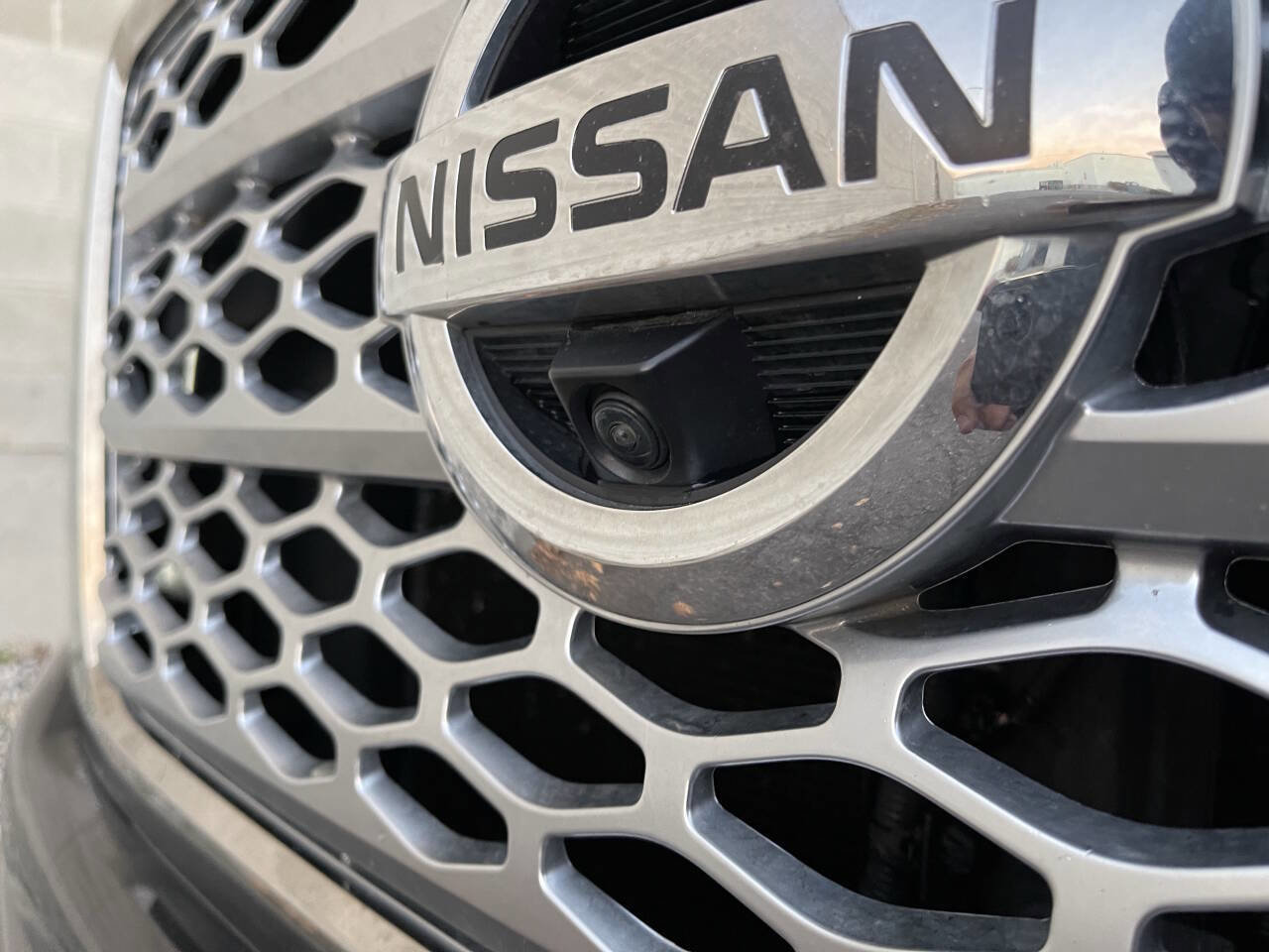 Used 2017 Nissan Titan Platinum Reserve image 11