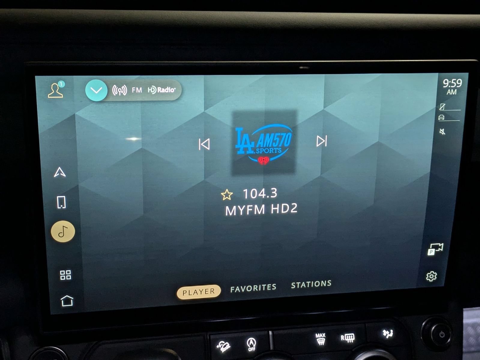 New 2026 Land Rover Defender 110 X-Dynamic SE AWD/4WD image 19