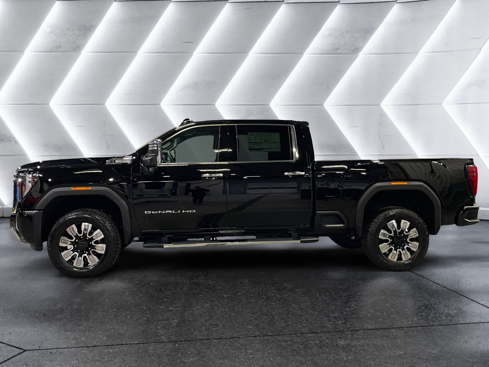 New 2026 GMC Sierra 3500 Denali w/ Technology Package AWD/4WD image 3