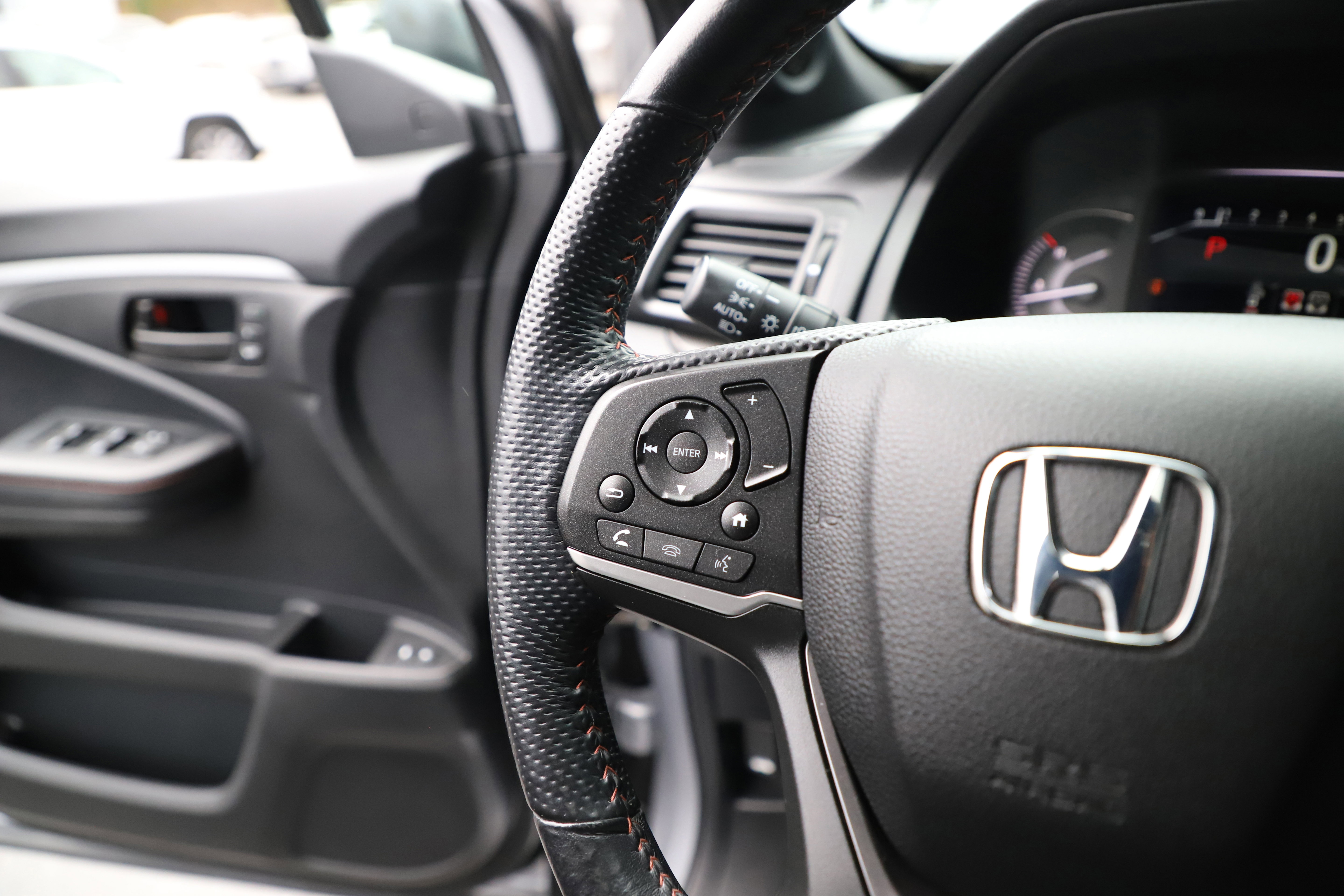 Used 2022 Honda Passport TrailSport image 23