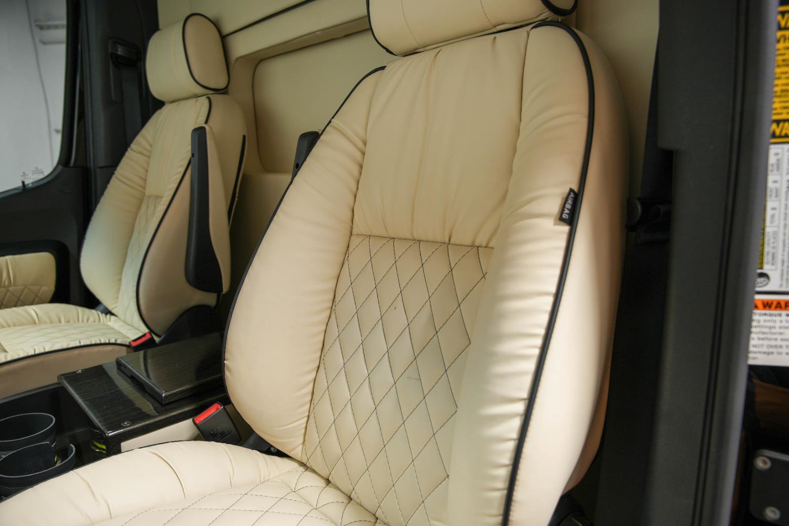 Used 2020 Mercedes-Benz Sprinter 3500 image 76