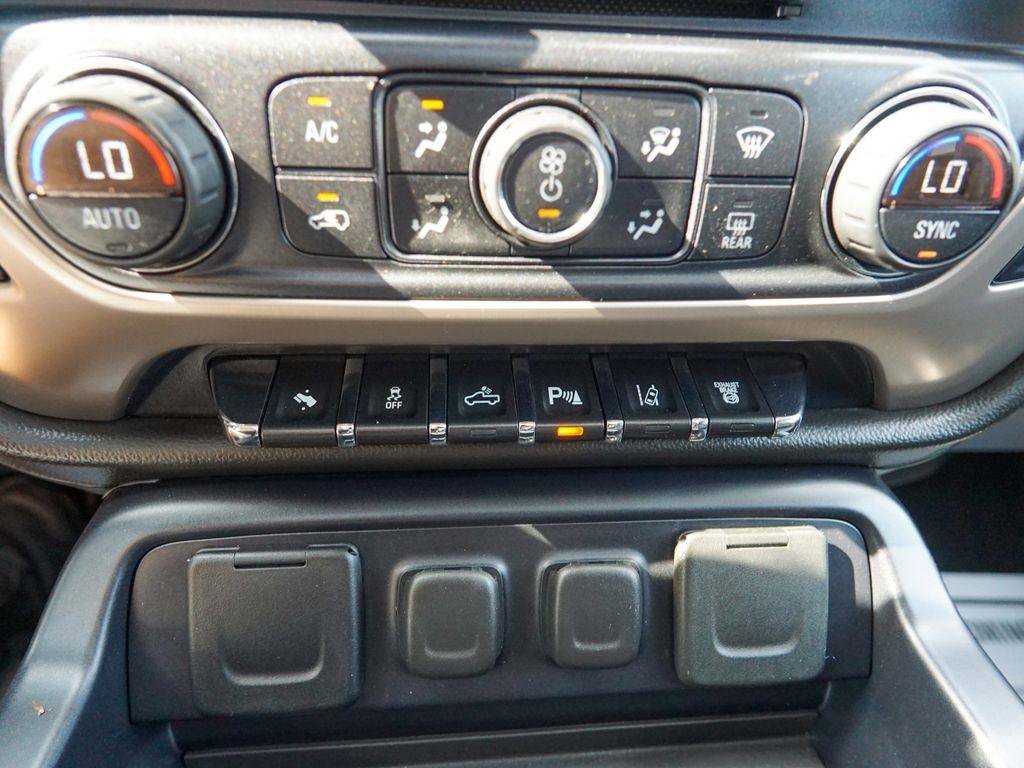 Used 2015 GMC Sierra 3500 Denali AWD/4WD image 30
