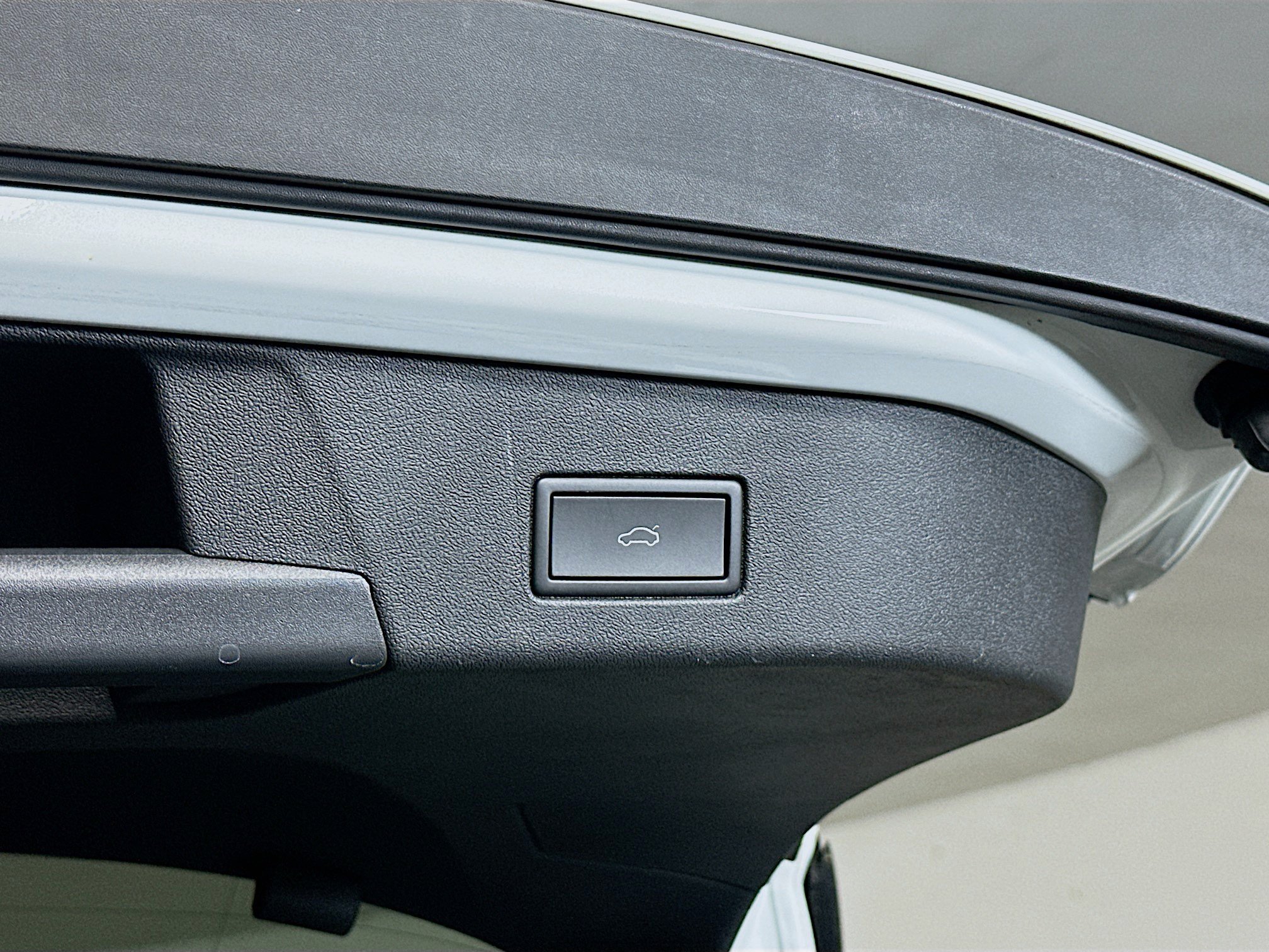 Used 2023 Volkswagen ID.4 S RWD image 31