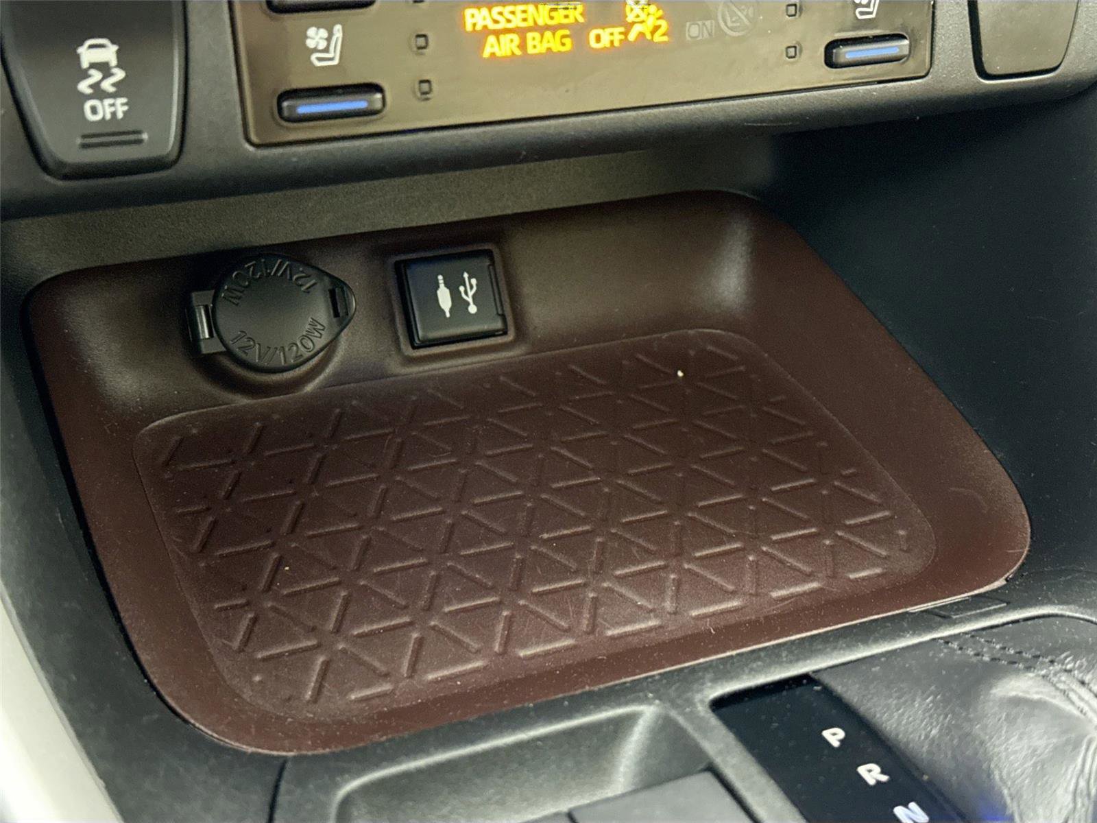 Used 2019 Toyota RAV4 Limited w/ Cold Weather Package image 29