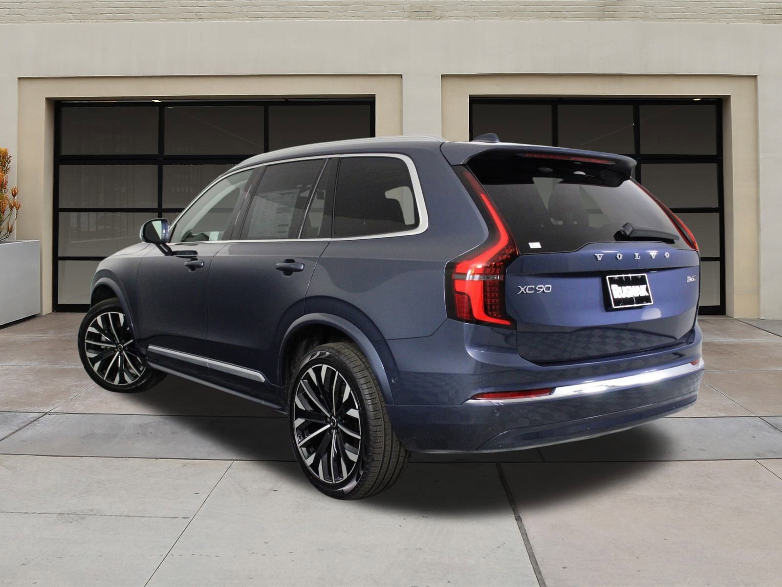 New 2025 Volvo XC90 B6 Ultra image 3