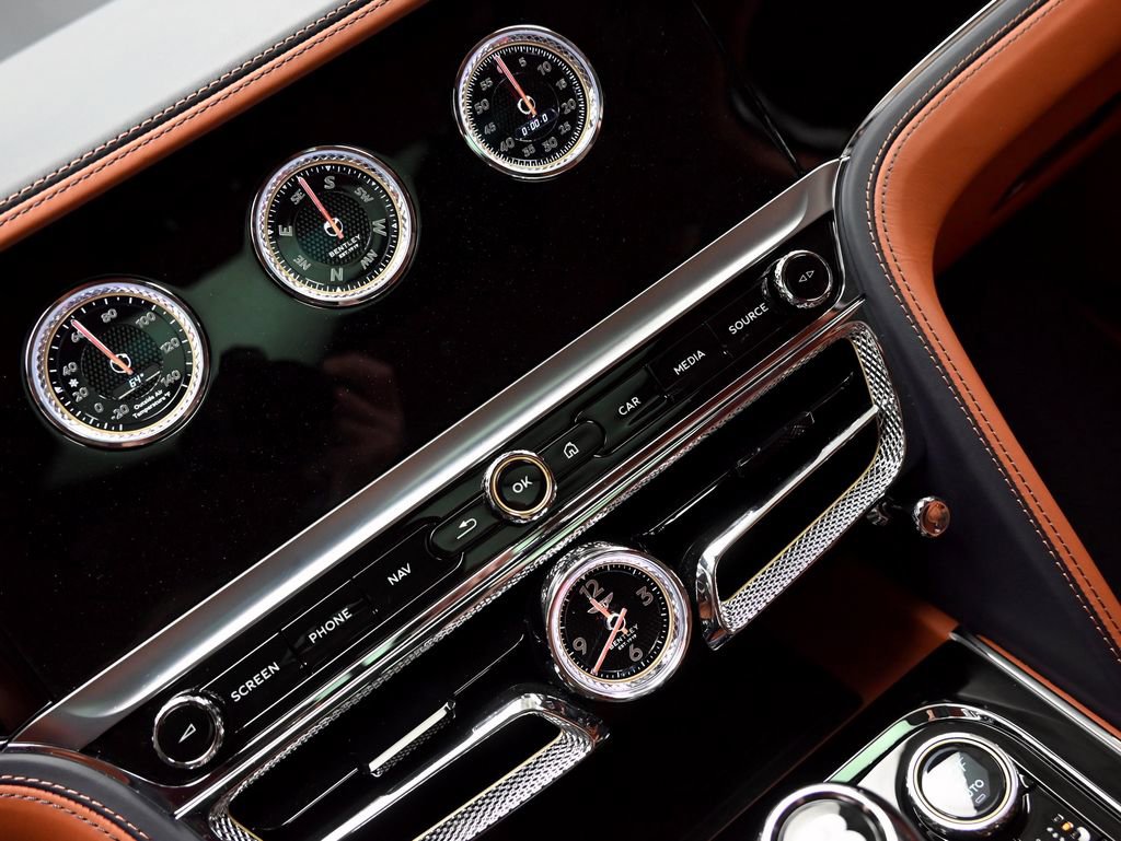 Used 2022 Bentley Flying Spur V8 AWD/4WD image 21