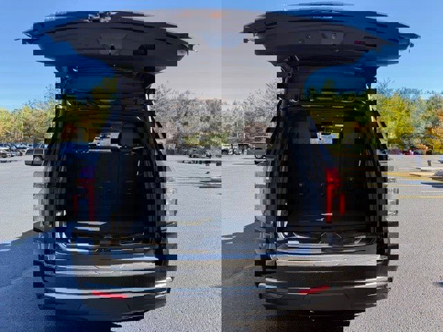 Certified 2022 Chevrolet Tahoe High Country w/ LPO, Illumination Package image 15