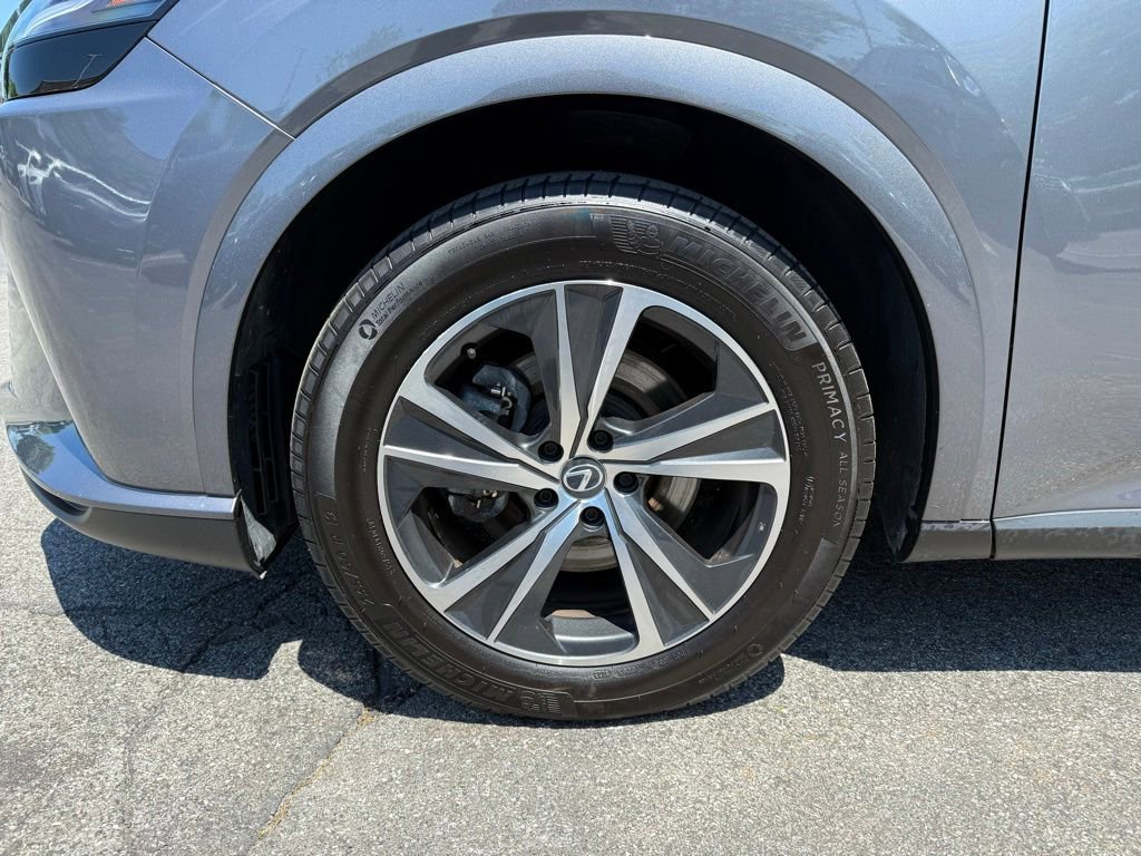 Used 2023 Lexus RX 350h w/ Accessory Package (2T) AWD/4WD image 25