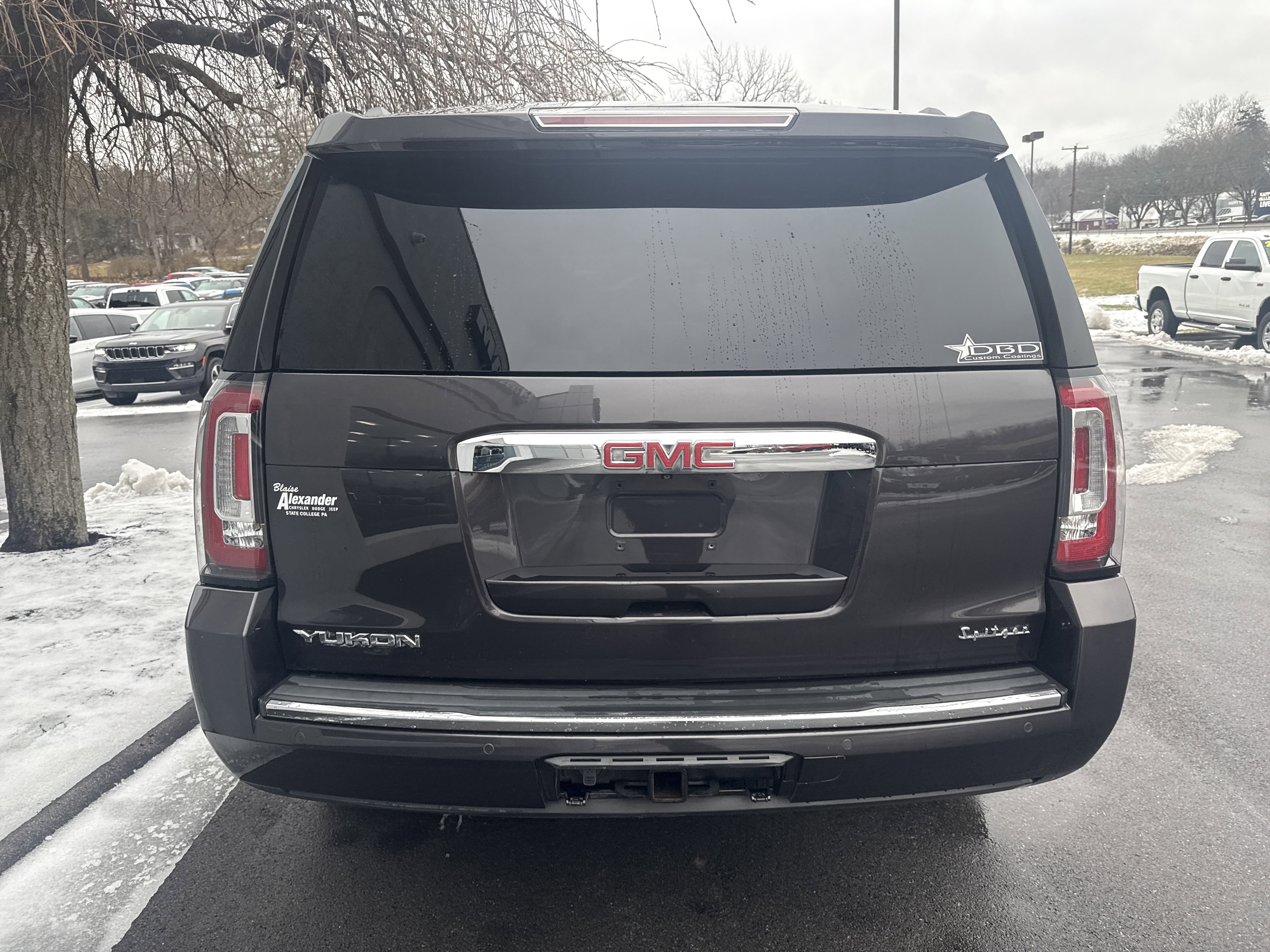 Used 2015 GMC Yukon Denali w/ Premium Package image 4