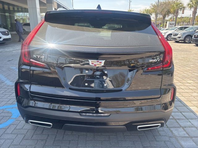 Certified 2025 Cadillac XT4 Premium Luxury image 10