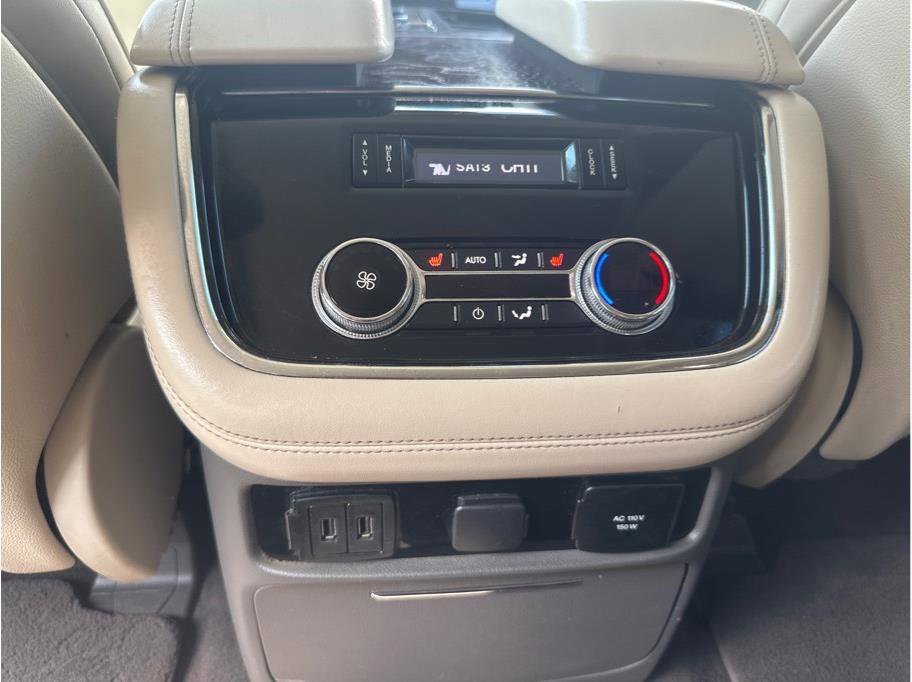 Used 2018 Lincoln Navigator Reserve w/ Technology Package image 12
