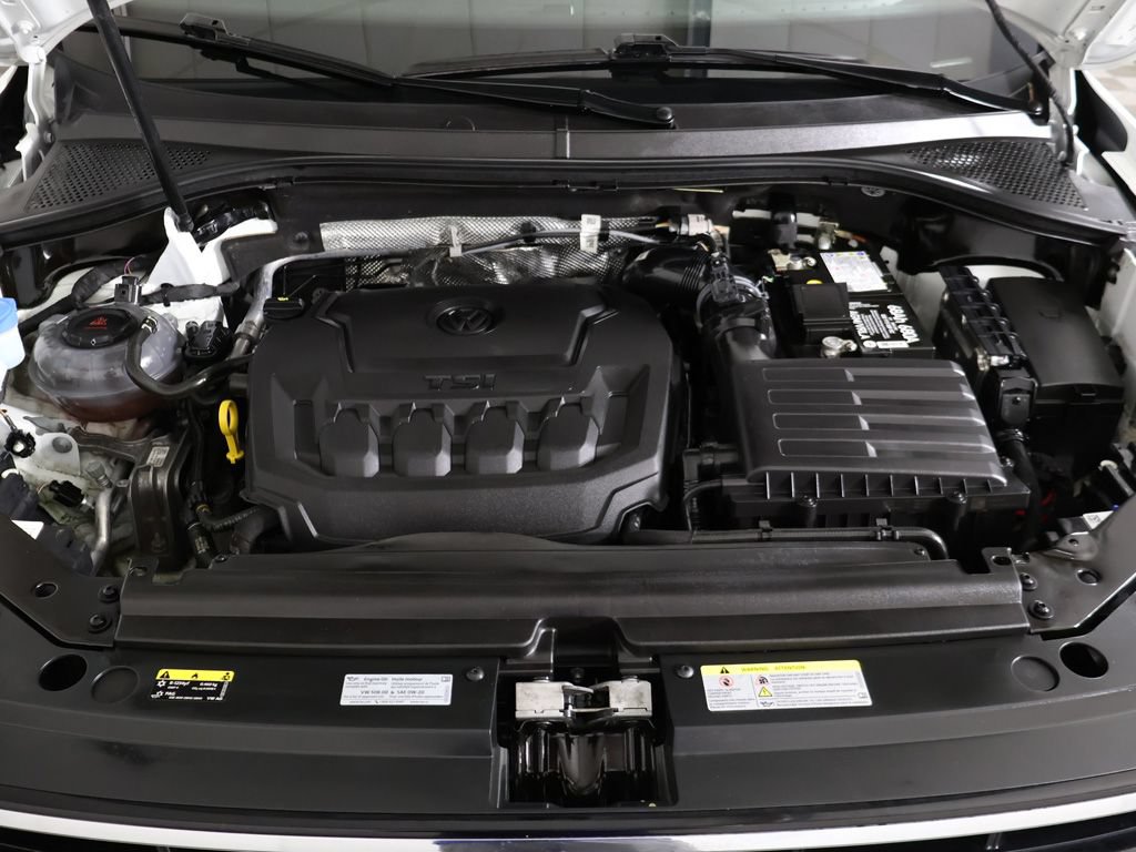 Used 2024 Volkswagen Tiguan SE R-Line AWD/4WD image 23