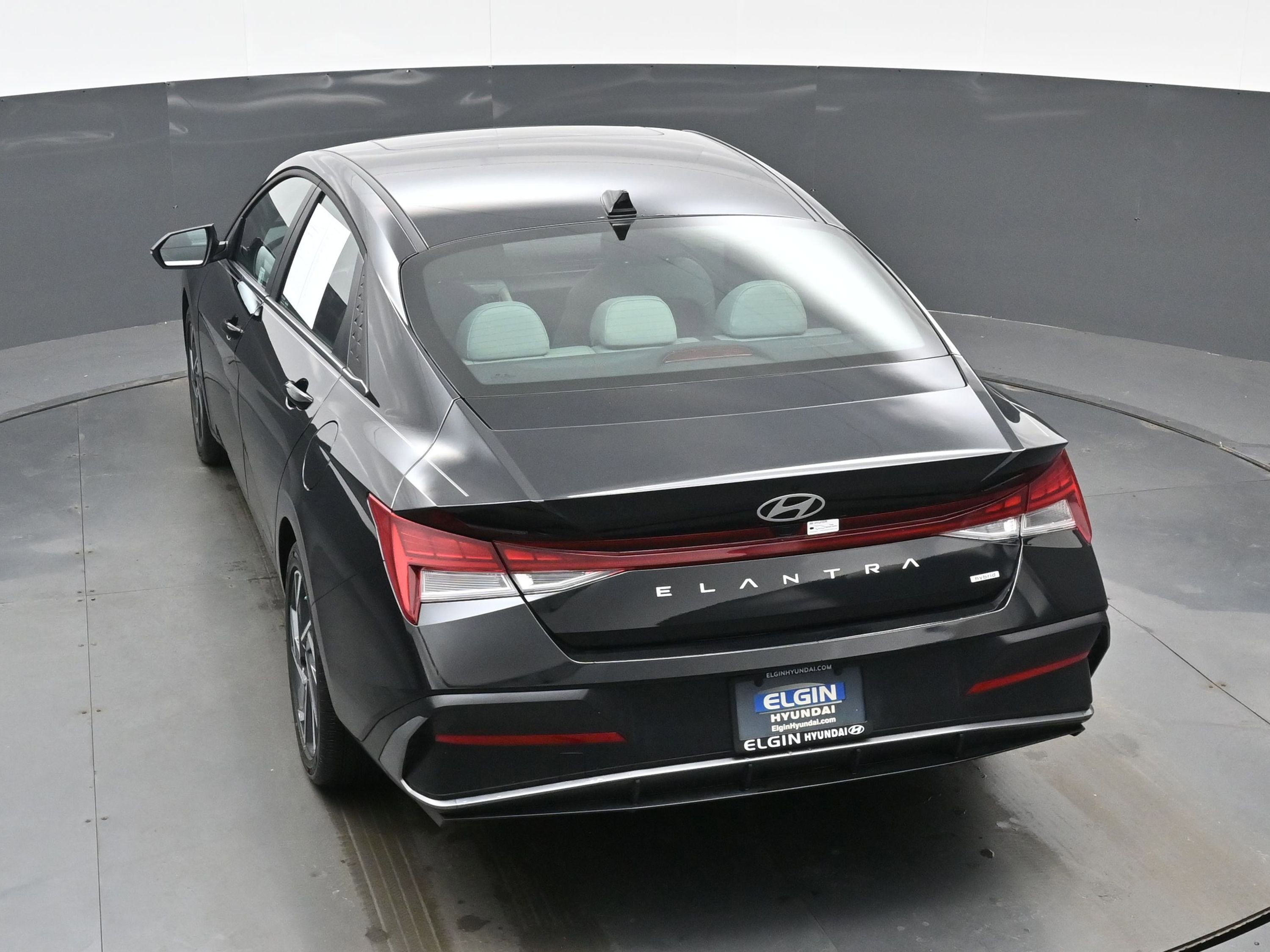 Certified 2025 Hyundai Elantra Limited image 36