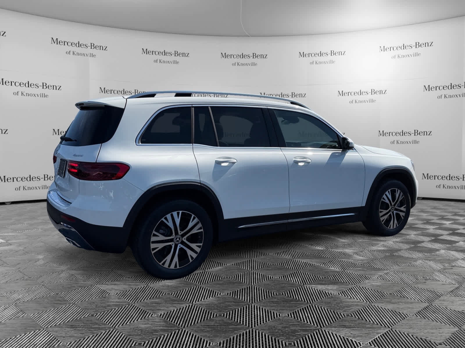 Certified 2026 Mercedes-Benz GLB 250 4MATIC image 5