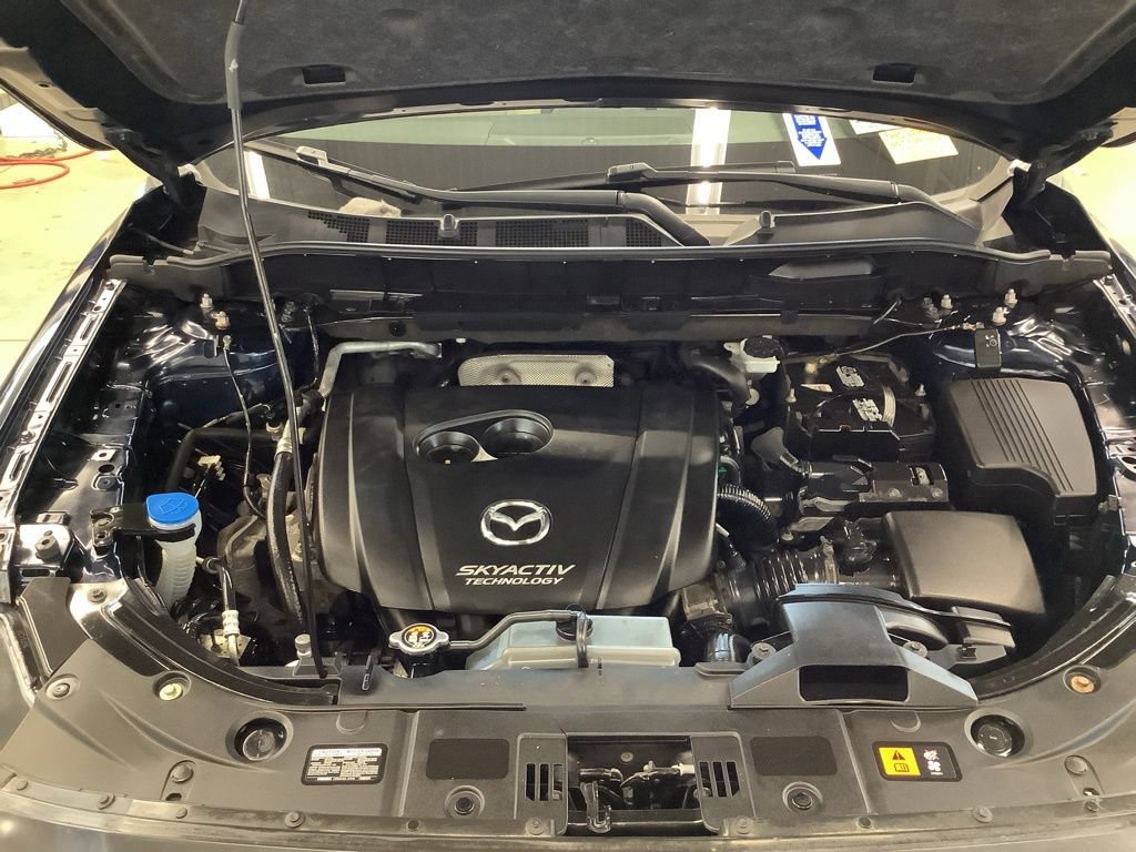 Used 2017 MAZDA CX-5 Touring w/ Preferred Equipment Package AWD/4WD image 18