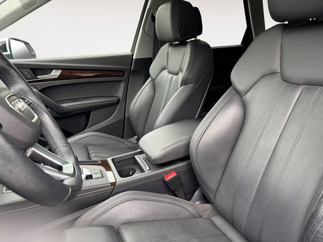 Used 2020 Audi Q5 Prestige image 9