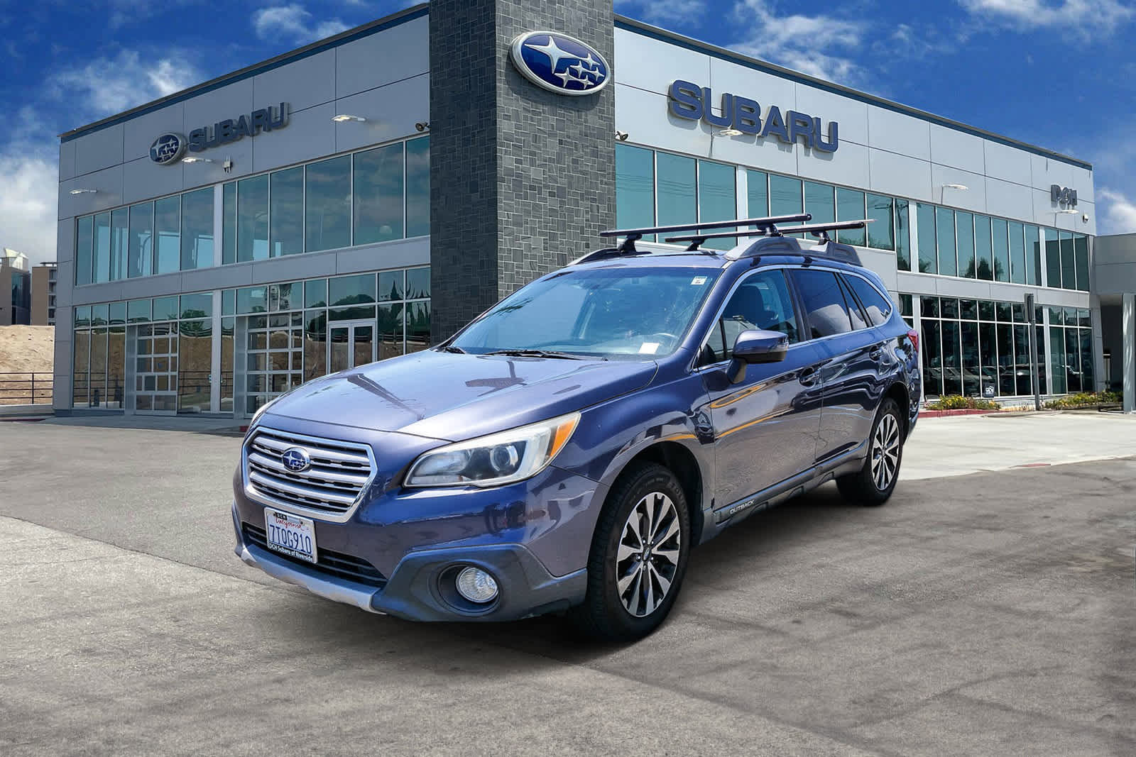 Used 2016 Subaru Outback 2.5i Limited AWD/4WD video 1