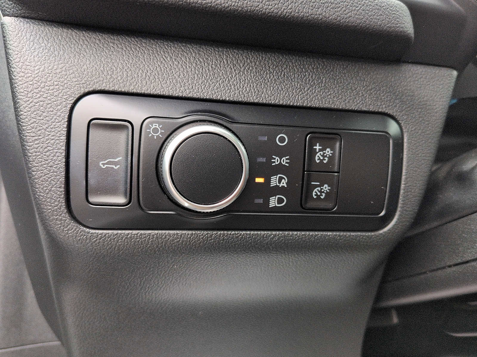 Used 2023 Ford Escape ST-Line w/ Tech Pack #1 FWD image 16